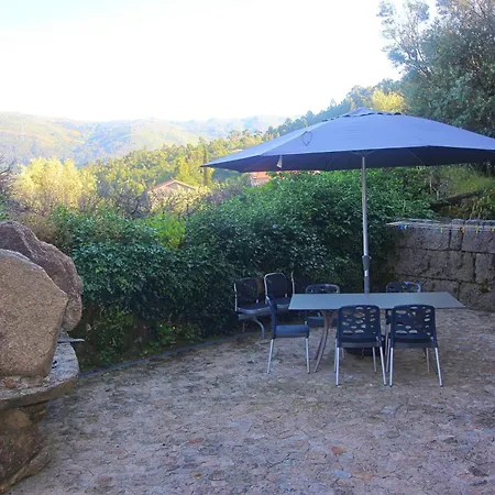 Casa Dos Meoes By Casas Bauernhof Geres