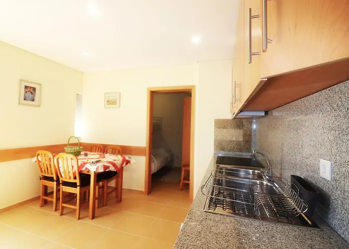 Alojamento de Turismo Rural Casa Dos Meões By Casas *